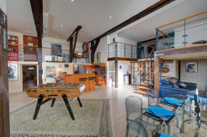 Loft atypique avec bowling pour 12 voyageurs, cabinet des curiosités